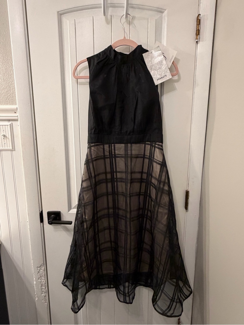 Fehaute Black High-Low Sleeveless Dress